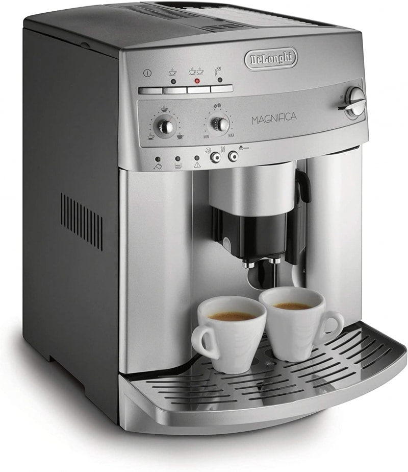 1. De'Longhi Magnifica Super Automatic Espresso and Coffee Machine 